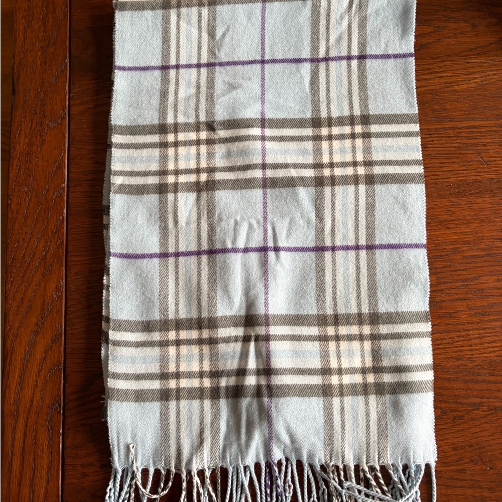 Men’s Burberry scarf